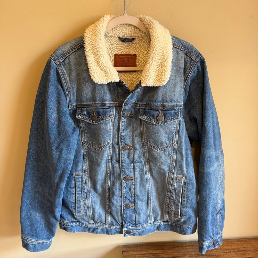 Abercrombie & Fitch Blue Denim Sherpa Lined Jacket Medium
